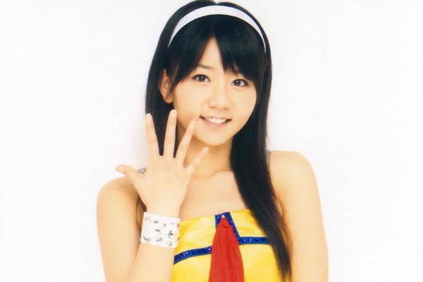 但是监制看到了李纯的潜力,最后选中李纯成为日本早安少女组合的其中