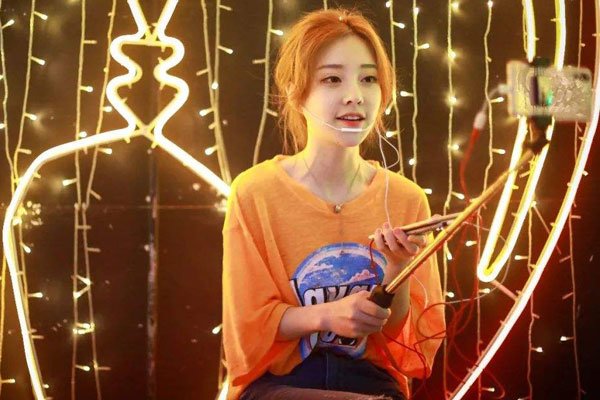 ���ɿ�ħ�ͷ���Īʲô��ϵ ǰ���Ƕ������һ������