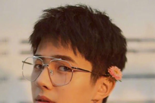 ���Ȼ�Ķ����¼� ��Ӧ�ú�Ů�����մ��