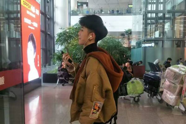 ������Ů�Ѿ�Ȼ�������� ��������ȥ˵����