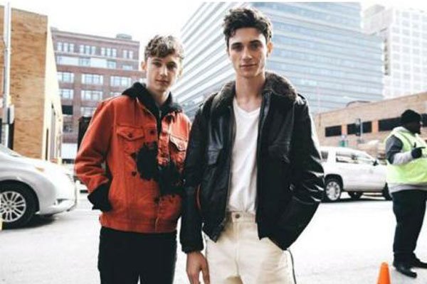 ��ү����Үϣ�����Ѷ���˭ ���⹫������������