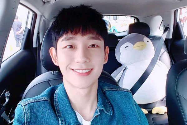 �������ĸ������� ������ins�ϸ����������