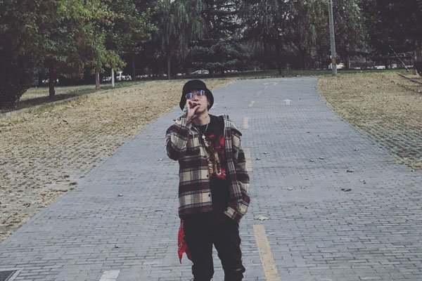 �����Ů������˭ �����ӫh����������Ů��ϵ��