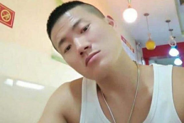 滴滴司机刘振华的资料长得贼眉鼠眼的