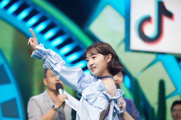 李子璇和王子异在一起了吗 很多综艺节目的搭档
