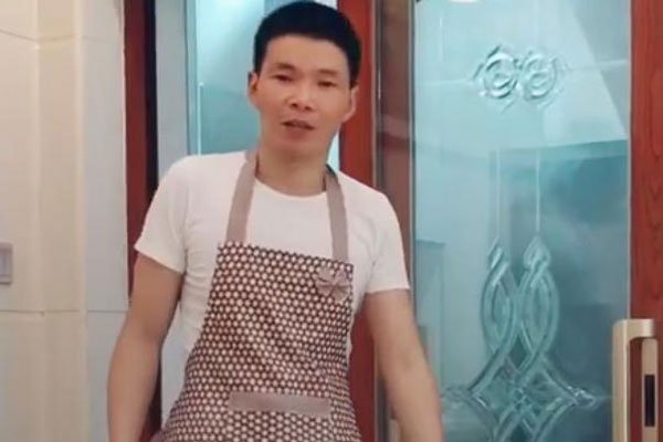 �����Ҹ�����ӳ�ʲô���� ��ūֱ����һֱ������