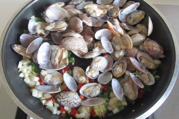 ���׵��ĸ���λ�����Գ� �м��ɫ�Ĳ�λ��ò�Ҫ��