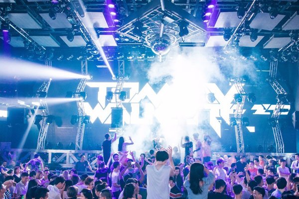 �������бĵϵ��Ǿ仰��˭˵�� ÿ�춼����ˮ�����