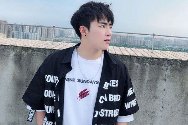 �߾���ү��ʵ�����ǲ��ǽ������ Ů��Աֻ�Ǻ�����ϵ