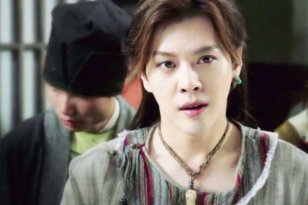 �캣��Ů����������� ���Ů���ӵ�����˭