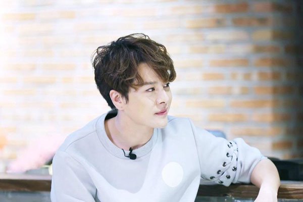 �캣��Ů����������� ���Ů���ӵ�����˭