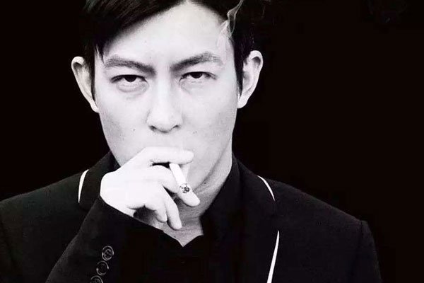 �¹�ϣ����ĵ��Ե�ͼƬ����Щ�� ����1300����Ƭ�������