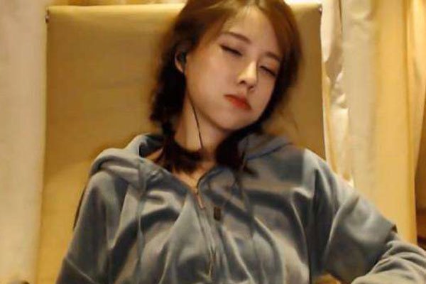 ����Ī������� ǰ���������Ϸ������