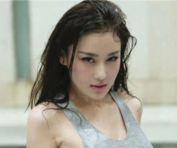 ��ܰ��ҹ����̨�Ƿ���ʧ��Ů ��ǰ���ѵ�ץ��������