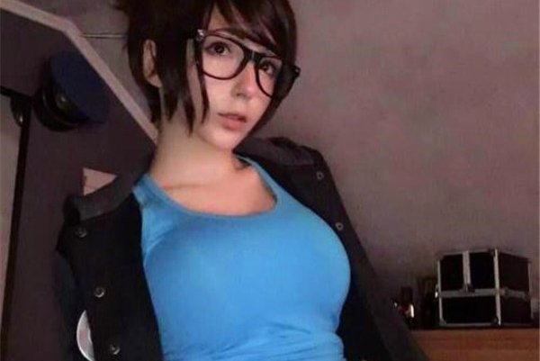 快手东北大胸美女网红排名靠着舞蹈或者唱歌红火